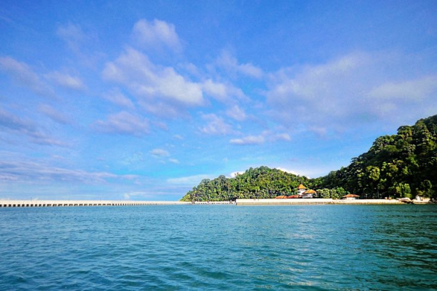 pangkor-laut-water-green-1600x800-web-870x500